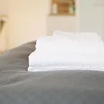 Lighthouse Homes - Premium 90Qm Ferienwohnung Mit 2Sz Und Terrasse Am Kirchenplatz, 500M Zum Strand Apartment *
