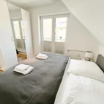 Lighthouse Homes - Premium 90Qm Ferienwohnung Mit 2Sz Und Terrasse Am Kirchenplatz, 500M Zum Strand *