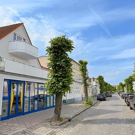 Lighthouse Homes - Moderne Mit Terrasse Am Kirchenplatz Apartment