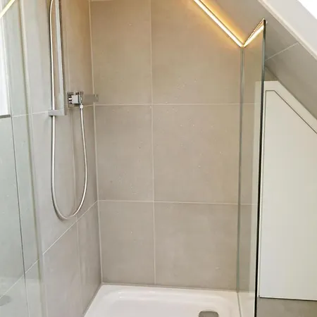 Lighthouse Homes - Moderne & Helle 90qm Mit 2 Schlafzimmern Und Terrasse Apartamento