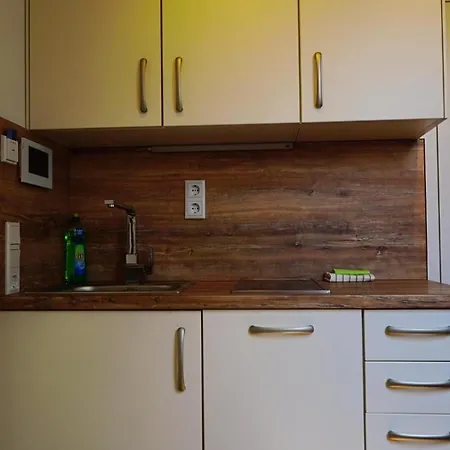 Lighthouse Homes - Moderne Mit Terrasse Am Kirchenplatz Appartement Rostock