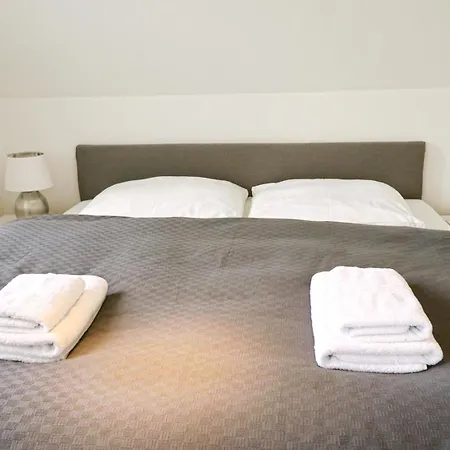 2 Schlafzimmer, Offene Kueche, Balkon Und Terrasse - Moderne 90Qm In Ruhiger, Zentraler Lage - Nur 500M Bis Zum Strand ロストック