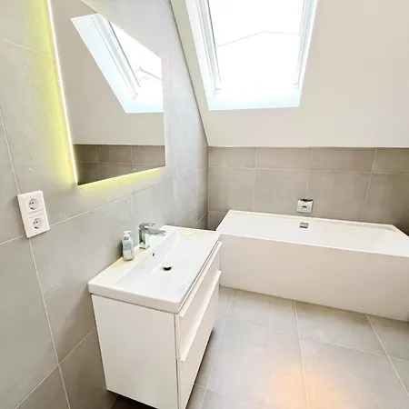 Apartment Lighthouse Homes - Moderne Mit Terrasse Am Kirchenplatz *