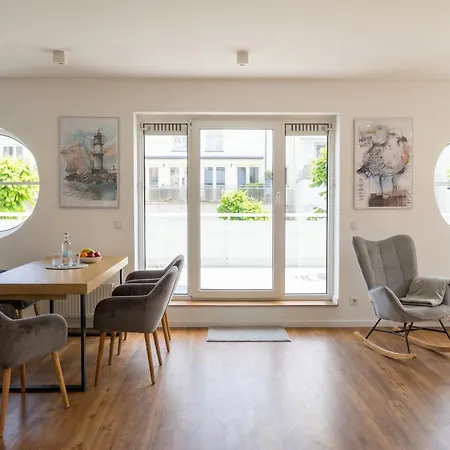 2 Schlafzimmer, Offene Küche, Balkon Und Terrasse - Moderne 90qm In Ruhiger, Zentraler Lage - Nur 500m Bis Zum * Rostock