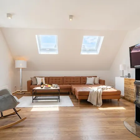 2 Schlafzimmer, Offene Küche, Balkon Und Terrasse - Moderne 90qm In Ruhiger, Zentraler Lage - Nur 500m Bis Zum Apartment