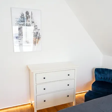 2 Schlafzimmer, Offene Küche, Balkon Und Terrasse - Moderne 90qm In Ruhiger, Zentraler Lage - Nur 500m Bis Zum Apartment