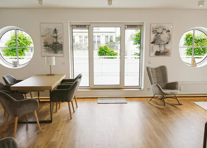 Lighthouse Homes - Moderne Mit Terrasse Am Kirchenplatz Apartment