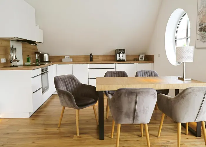 Lighthouse Homes - Moderne Mit Terrasse Am Kirchenplatz Rostock
